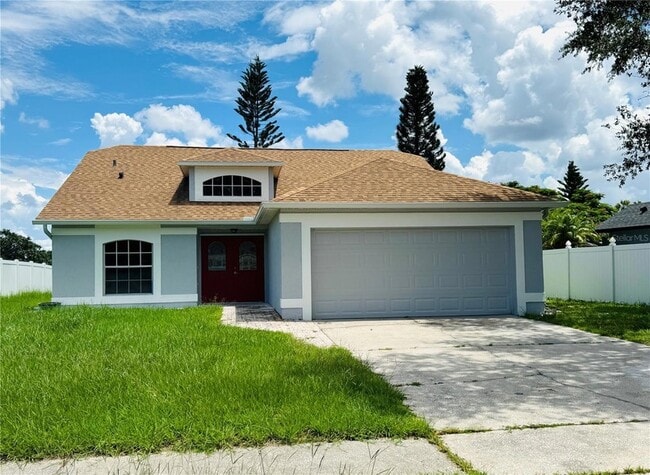 Building Photo - 2405 Queenswood Cir
