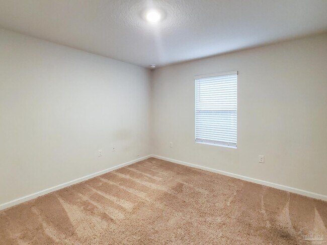 Building Photo - 7332 Lakeside Oak Ct