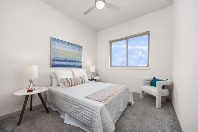 Building Photo - 2 Bed 2 Bath Condo With Mountain Views In Recently Developed Steel Yards Neighborhood.