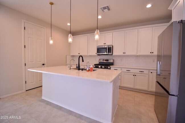 Building Photo - 19535 W Windsor Ave