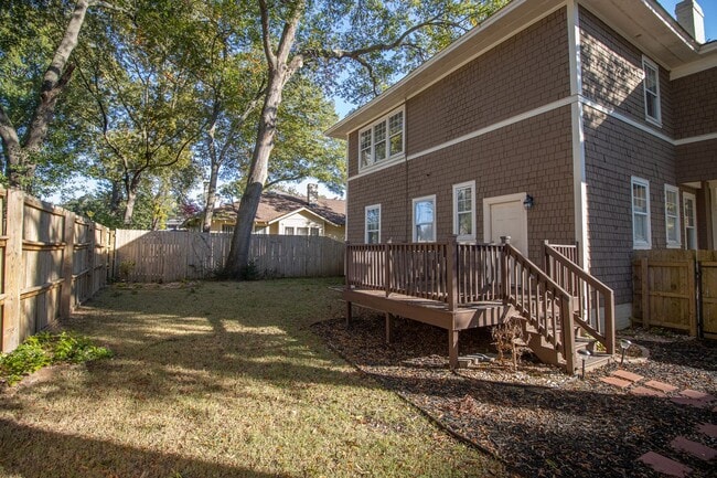 Building Photo - Immediate move-in! Short-term lease! Spacious 4BR/3BA Home Near USC!