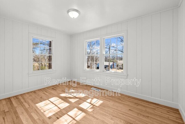 Building Photo - 1820 33rd St Ensley