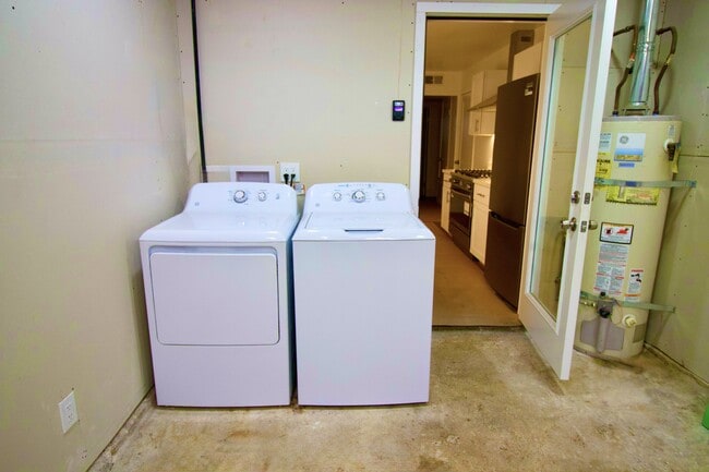 Building Photo - 1771 Tulane Ave