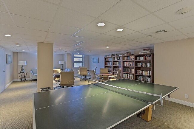 Building Photo - 531 N Ocean Blvd