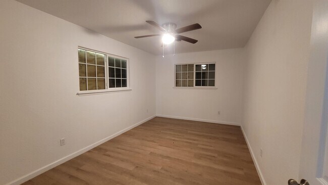 Building Photo - 3538 Columbine Ln