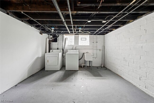 Building Photo - 2174 Westminster Rd