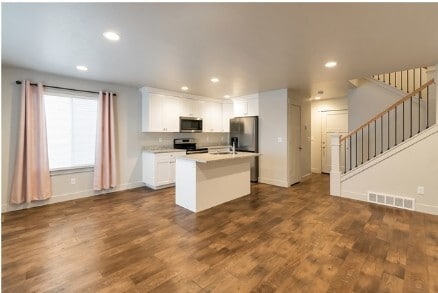 Building Photo - 569 S 120 E