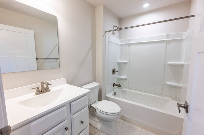 Building Photo - Gorgeous Newer Home in New Development