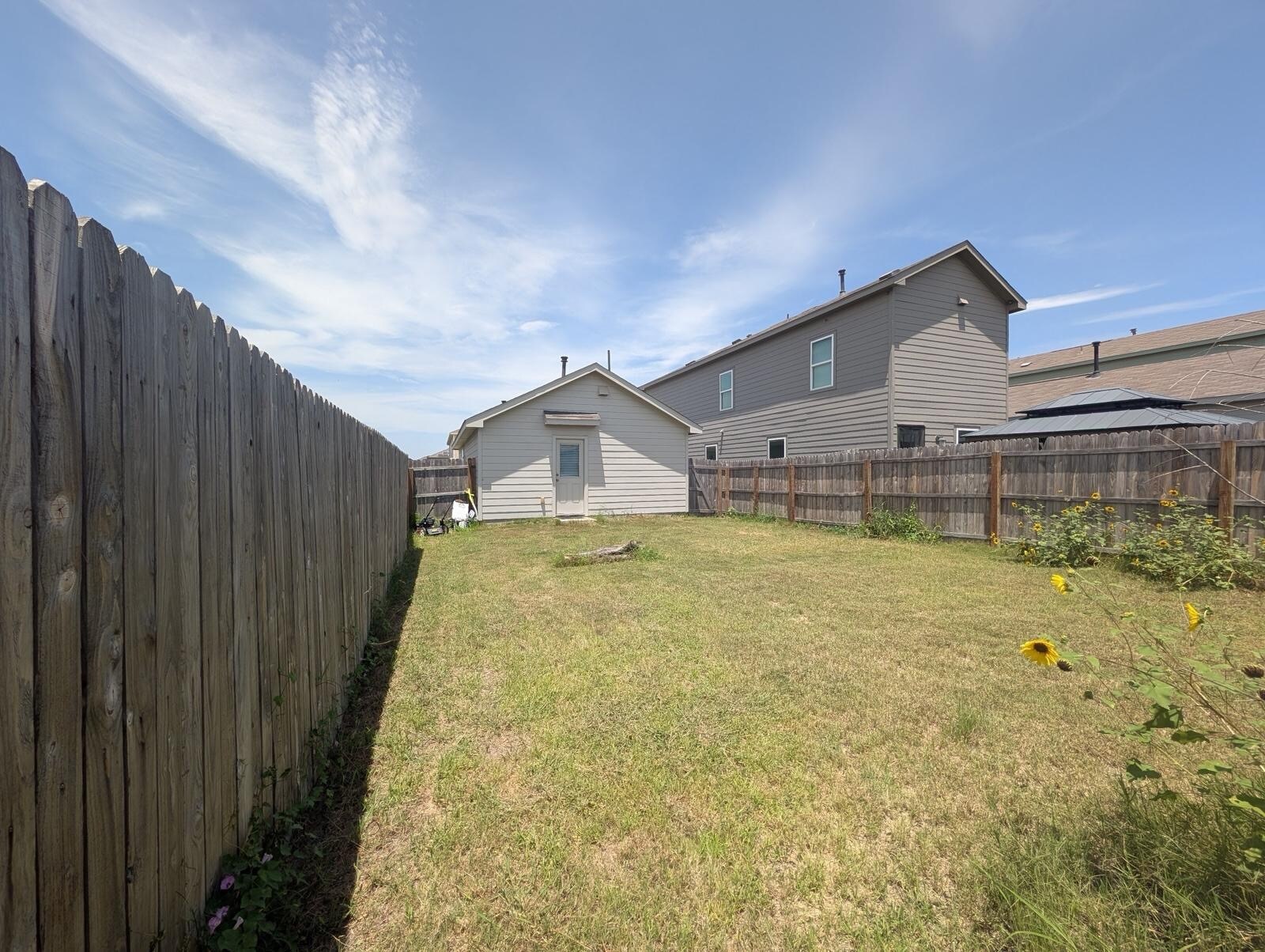 Building Photo - 8132 Nube Medina
