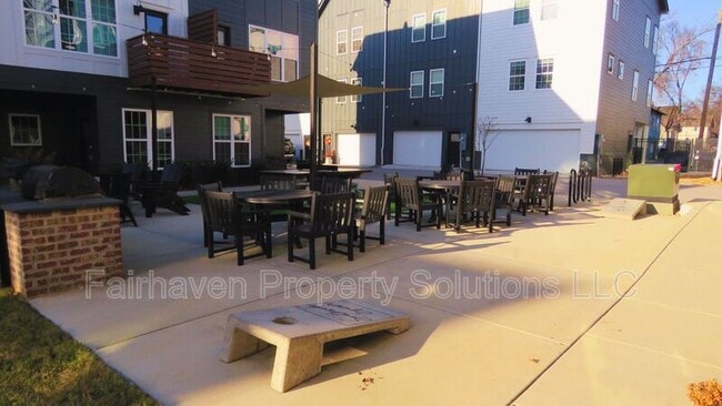 Building Photo - 1978 Mitchell Ave