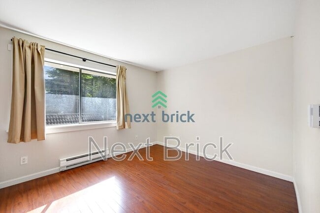 Building Photo - 17521 118th Ave SE