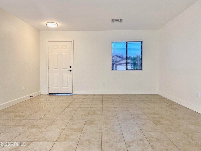 Building Photo - 13658 W Fargo Dr