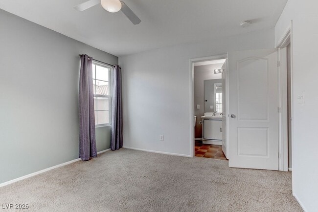 Building Photo - 27 Hudson Canyon St