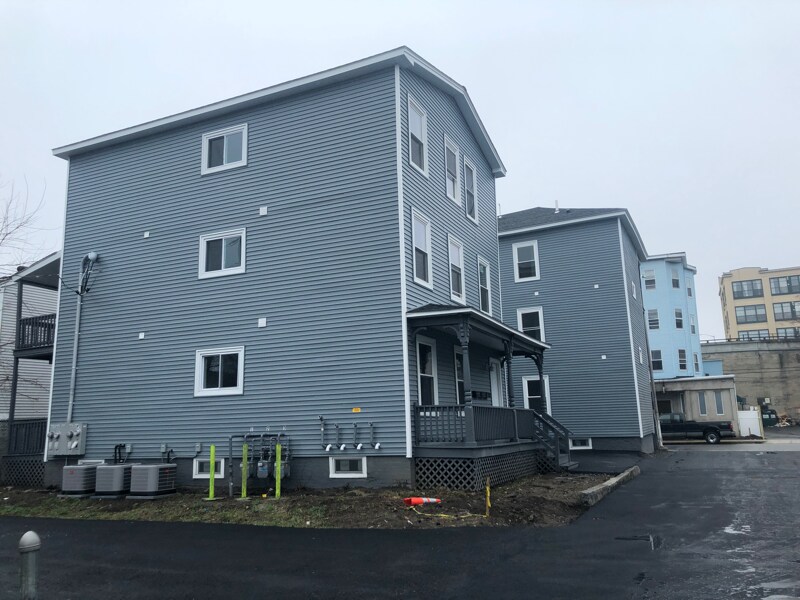 Building Photo - 145 Canterbury St