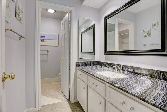 Building Photo - 7514 Olympia Dr