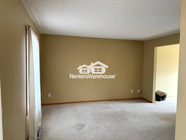 Building Photo - 2719 Autumn Woods Dr