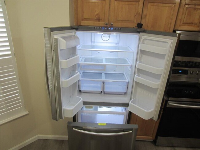 Building Photo - 4036 Oak Glenn Dr