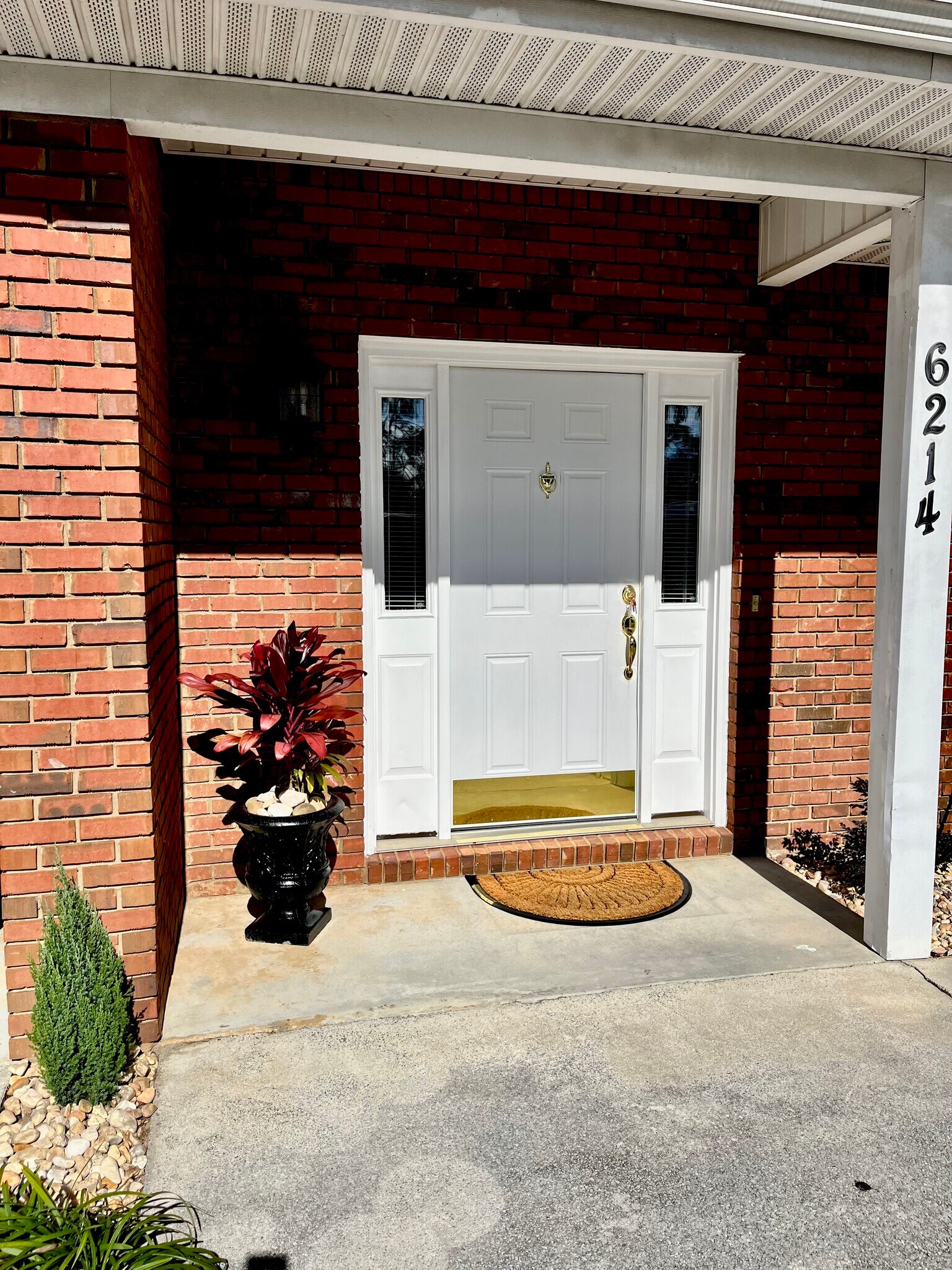 Building Photo - 6214 E Azalea Ave