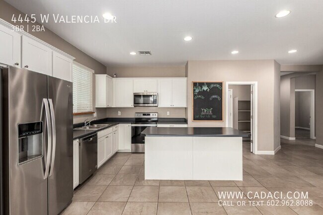 Building Photo - 4445 W Valencia Dr