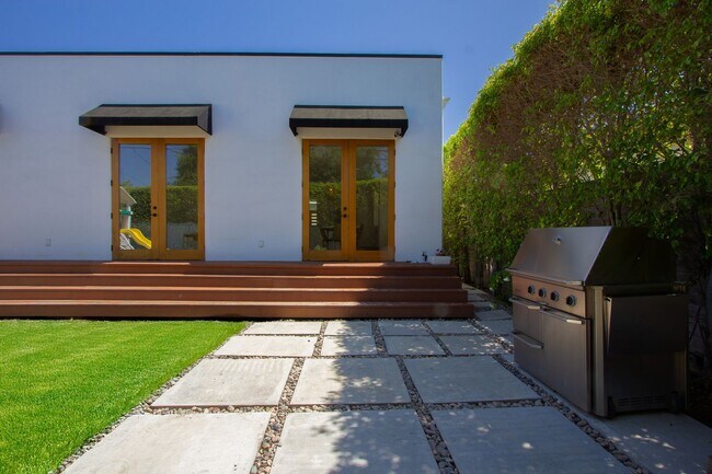 Building Photo - Spacious 4BR/3BA Westchester Home with Private Backyard, BBQ & Security System