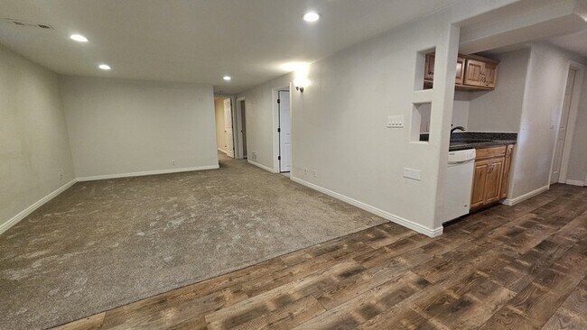 Building Photo - 512 E 5900 S