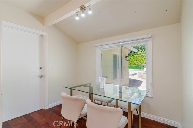 Building Photo - 660 Woodbury Rd