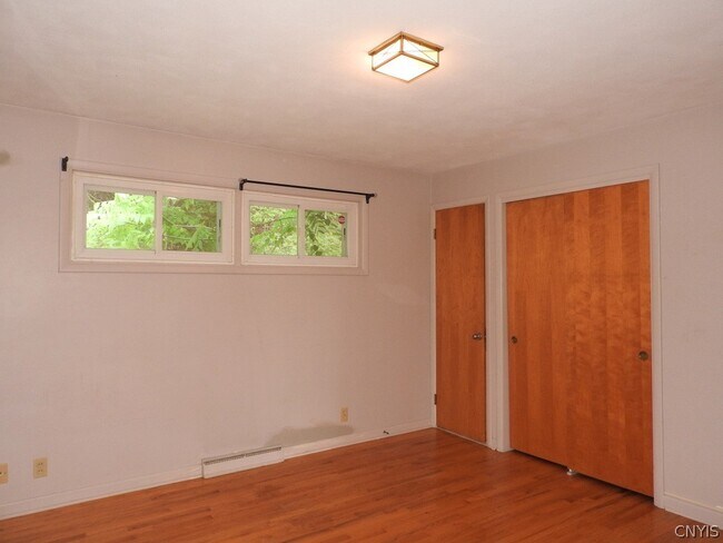 Building Photo - 504 Hillsboro Pkwy