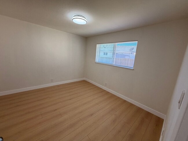 Building Photo - 10121 Craft Dr