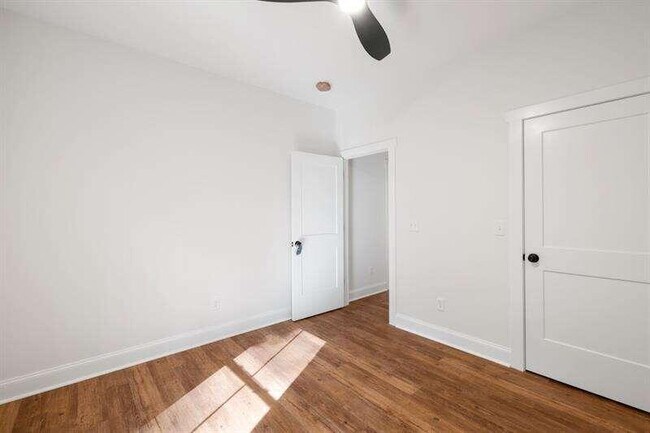 Building Photo - 2275 Hwy 19 N