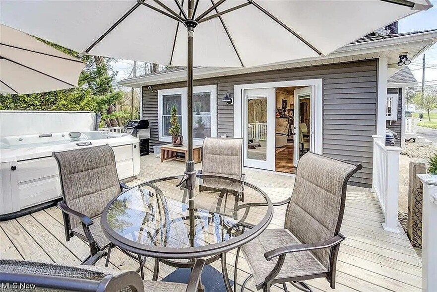 Building Photo - 343 E Garfield Rd