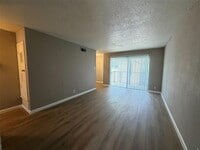 Building Photo - 2600 Penny Ln