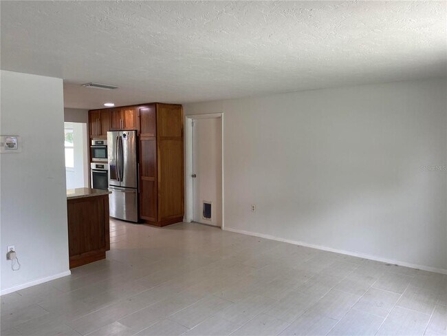 Building Photo - 1110 Carmella Cir