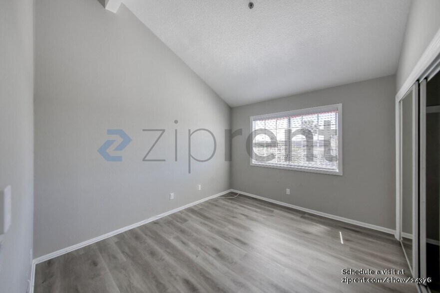 Building Photo - 409 Utica Avenue