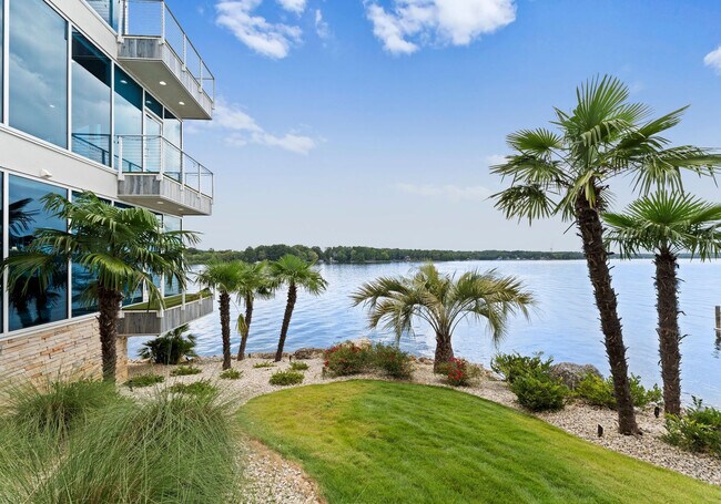 Building Photo - 8776 Harbor Cir