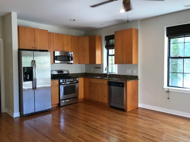 Building Photo - 2120 W Washington Blvd