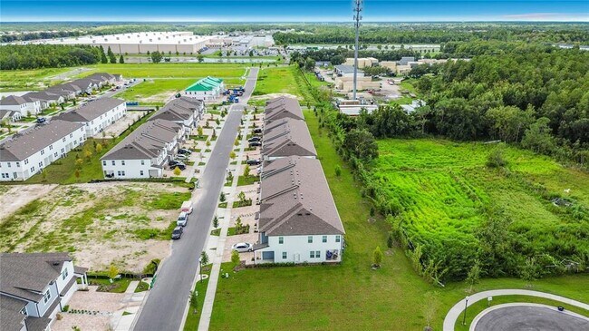 Building Photo - 2542 Grey Hawk Dr