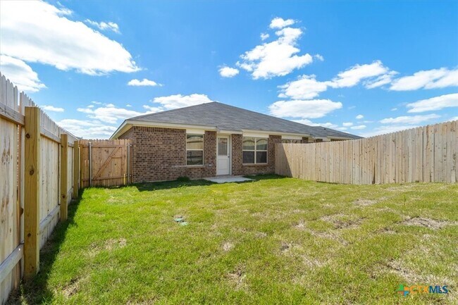 Building Photo - 1226 Lehmann Dr