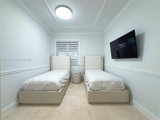 Building Photo - 3191 SW 133rd Ct