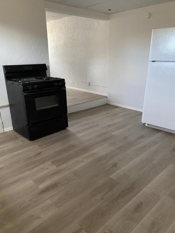 Building Photo - 1480 Wilmont Rd