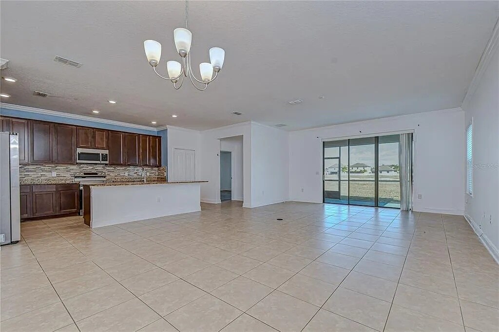 Building Photo - 14326 Fissore Blvd