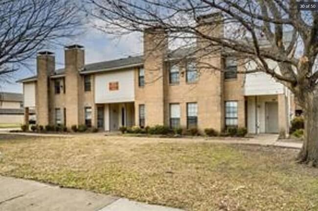 Building Photo - 8005 Rothington Rd