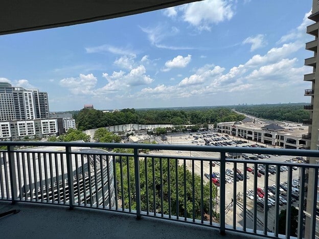 Building Photo - 3338 Peachtree Rd NE