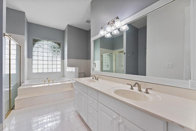 Building Photo - 1874 New Haven Ave