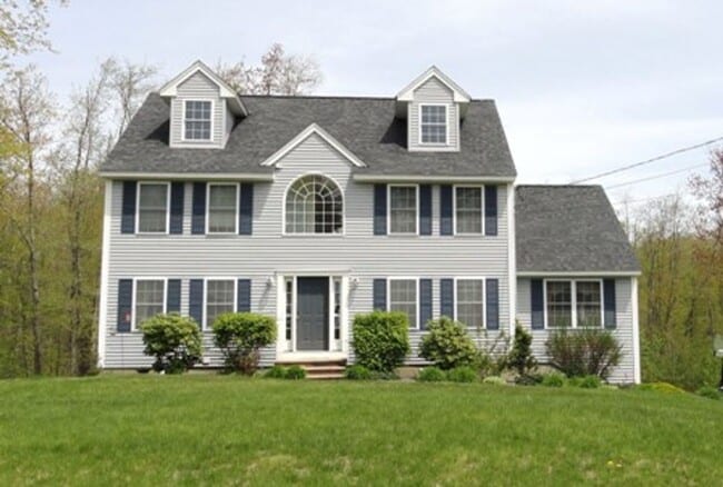Building Photo - 17 Cottonwood Rd