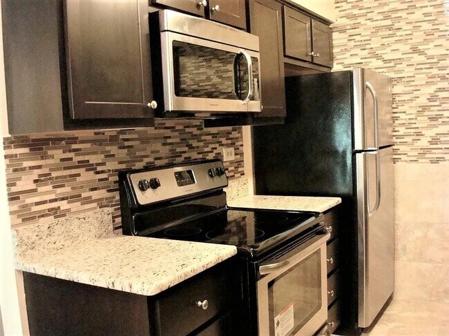 Building Photo - 2252 N Baldwin Way