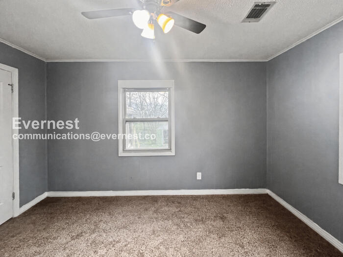 Building Photo - 110 Border Cir