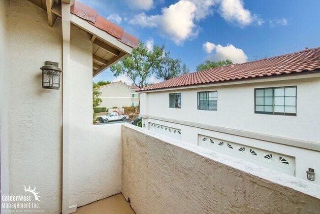 Building Photo - Beautiful 2Bdm 2Ba Condo in La Jolla Colon...