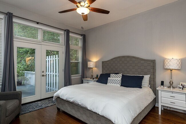 Building Photo - 10116 Goodview Ct