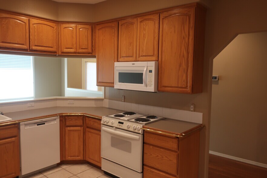 Building Photo - 466 Lower Daniels Dr