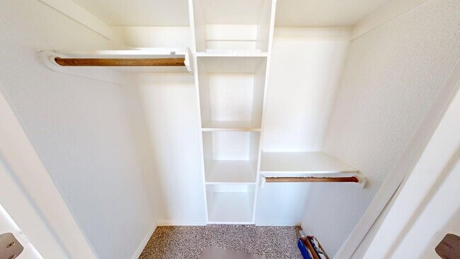 Building Photo - 307 Dober St